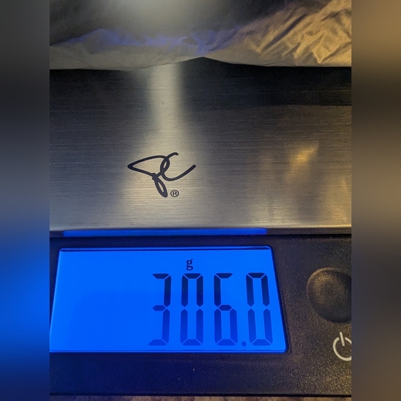 Yarn 2 balls dark blue with gray undertones Large balls 306 g total. - Picture 5 of 5